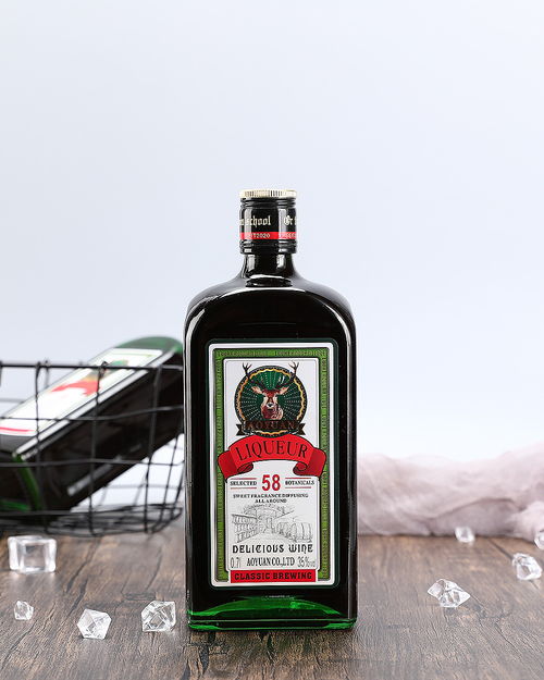 光影艺术与商业智慧的交汇 洋酒与食品类产品拍摄及酒类经营之道